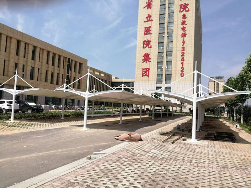 辛縣醫(yī)院自行車棚完工